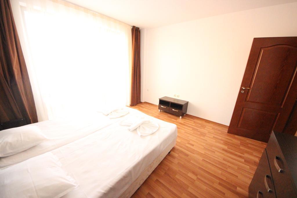 Menada Diamant Apartments Солнечный берег Экстерьер фото