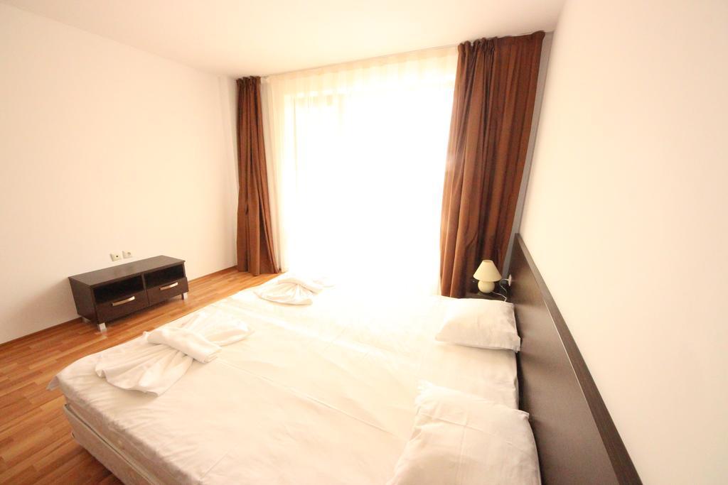 Menada Diamant Apartments Солнечный берег Экстерьер фото